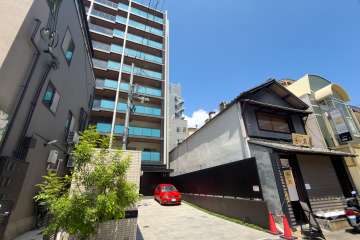 ソルティア岡本一丁目の外観（南西側から）