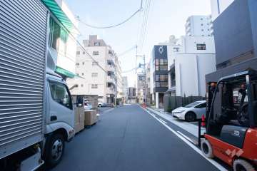 敷地北側の前面道路