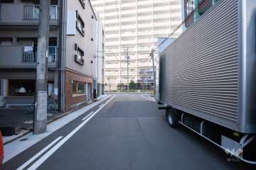 敷地北側の前面道路