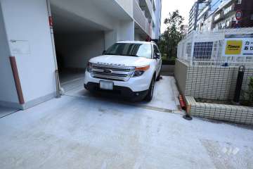 敷地内駐車場（屋外平面式）