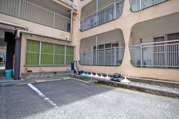 敷地内駐車場（屋外平面式）　　