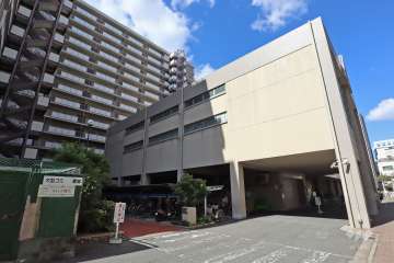 ファミールハイツ北大阪5号棟弐番館の外観（南東側から）