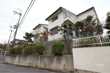 高槻南平台タウンハウスの外観（南側から）