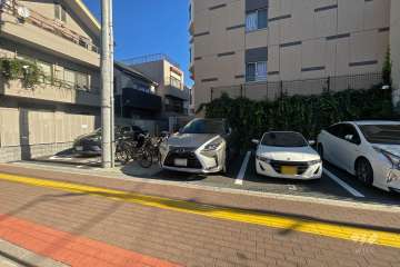 敷地内駐車場（屋外平面式）