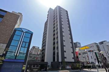 プレサンスロジェ栄パークサウスの外観（北東側から）