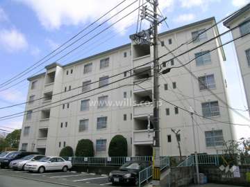 ライオンズマンション箕面Ｃ棟の外観（北側から）