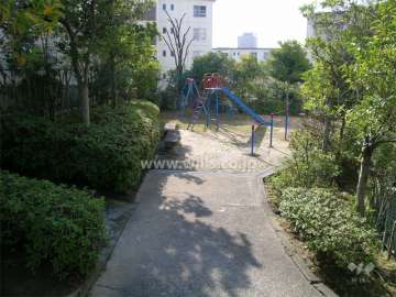 敷地内の公園