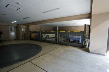 敷地内駐車場（屋内機械式）