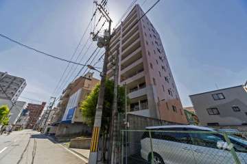 アークフォレスト九条の外観（北東側から）