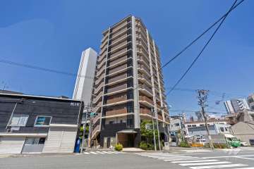 アービング川口の外観（南西側から）
