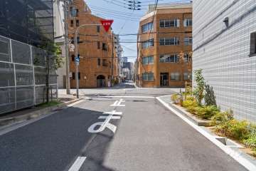 敷地南側の前面道路