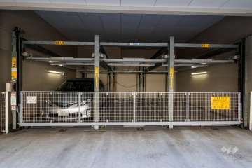 敷地内駐車場（屋内機械式）