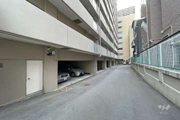 敷地内駐車場（屋内平面式・屋外平面式）