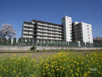 箕面サンハイツの外観（北西側から）