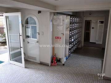 管理人室と共用ポスト