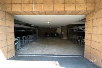 敷地内駐車場（屋内機械式）