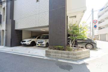 敷地内駐車場（屋内・屋外平面式）