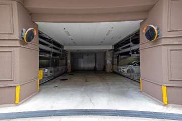 敷地内駐車場（屋内機械式）