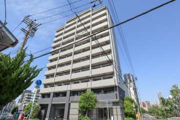 エスリード南堀江リバーサイドの外観（南側から）