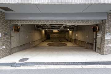 駐車場の出入り口