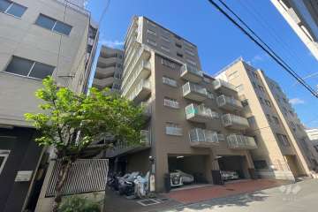 カルム北堀江の外観（北東側から）
