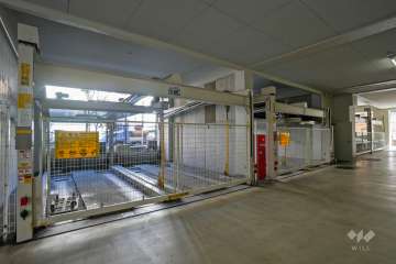 敷地内駐車場（屋内機械式）