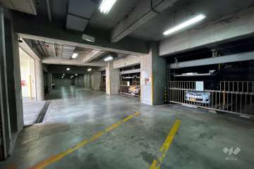 敷地内駐車場（屋内機械式）