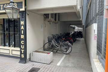 駐輪場（屋根付き）