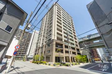 クレヴィア阿波座の外観（南西側から）