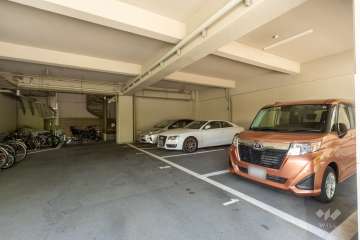 敷地内駐車場（屋外平面式）