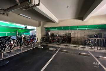 敷地内駐車場（屋内平面式）