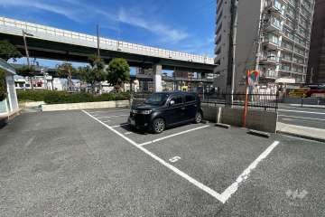 敷地内駐車場（屋外平面式）