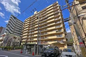 サングレール阿波座の外観（東側から）