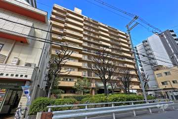 サングレール阿波座の外観（南側から）