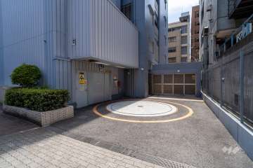駐車場の出入り口