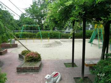 敷地に隣接した公園