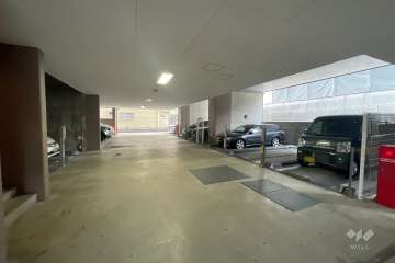 敷地内駐車場（屋内機械式）