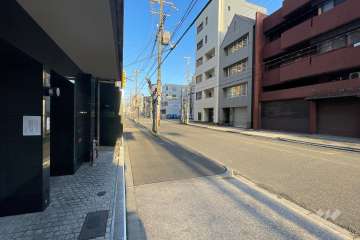 敷地北側の前面道路