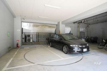 敷地内駐車場（屋内平面式）