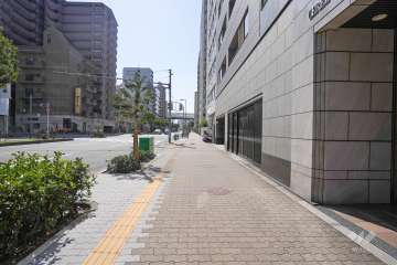 敷地南東側の前面道路