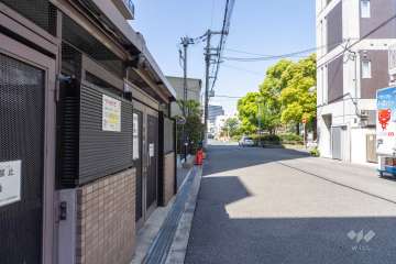 敷地南東側の前面道路　