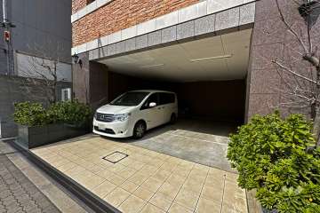 敷地内駐車場（屋内平面式）