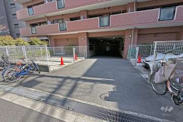 駐車場出入口