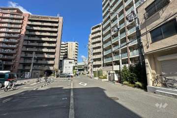 敷地南西側の前面道路