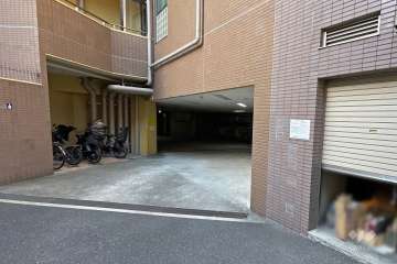 駐車場出入口
