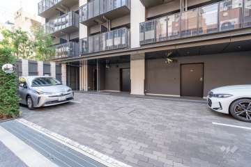 敷地内駐車場（屋外平面式）