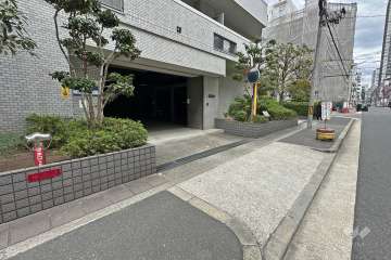駐車場出入口