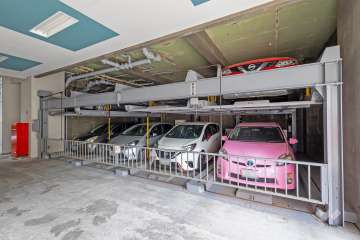 敷地内駐車場（屋内機械式）