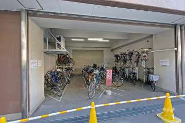 駐輪場（屋内ラック式）