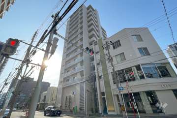 プラウド堀江公園の外観（北西側から）